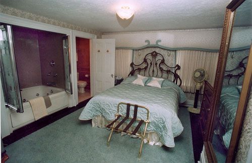 Julias Bed And Breakfast Hubbard Exterior photo